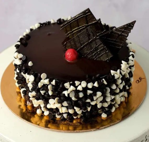 Choco Chips Cake