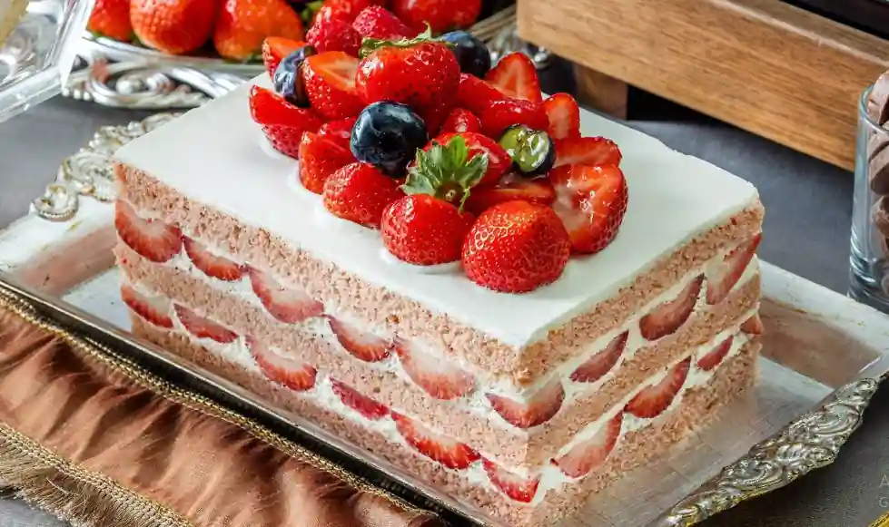 Strawberry Cake