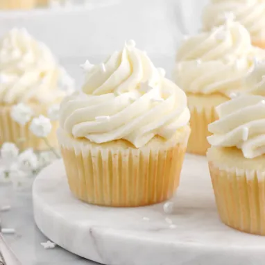 Vanilla Buttercream Cupcakes