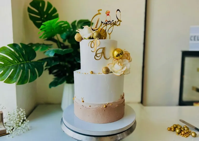 2-Tier Wedding Cake